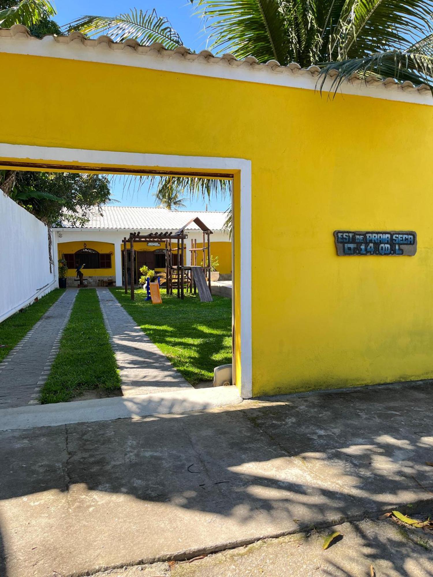 Casa Por Do Sol Amarelo 度假居